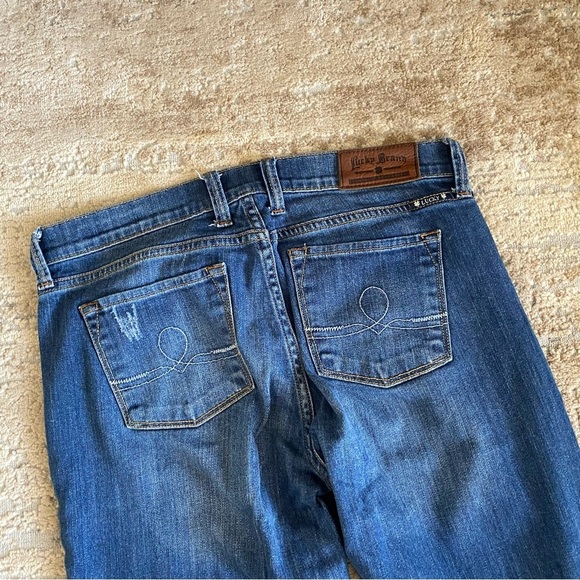 Lucky Brand Jeans Sofia Straight Leg Medium Wash Mid Rise: 10/30 Long Inseam - Picture 11 of 11